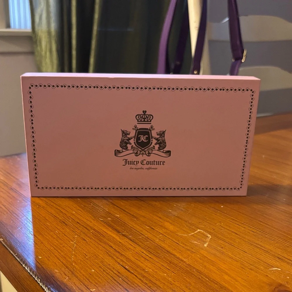 Juicy Couture Sage Green Heritage Wallet NIB